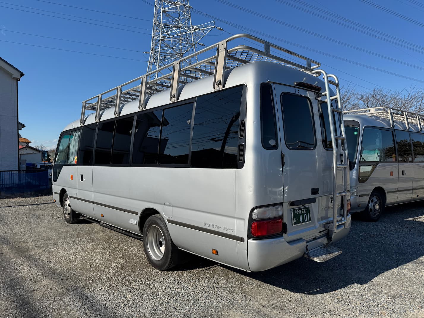 bus 外観